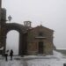 Volterra innevata da neve fresca