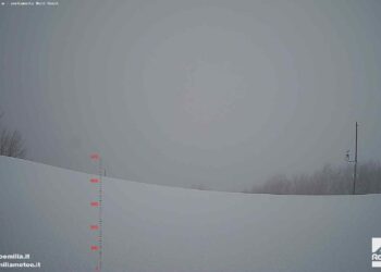 I 430 cm di altezza raggiunta dalla neve a quota 1760, al Rifugio Battisti nei pressi del Monte Cusna
